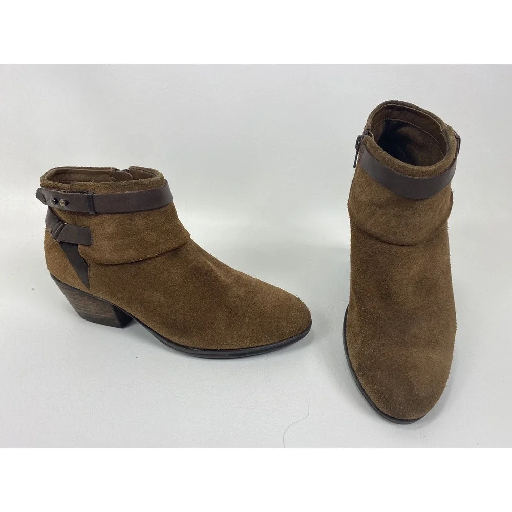 Clarks Collection Brown‎ Suede Ankle Booties Size 8 Side Zip 1.5